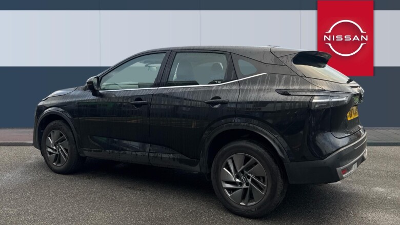 Nissan Qashqai 1.3 DiG-T MH Acenta Premium 5dr Petrol Hatchback